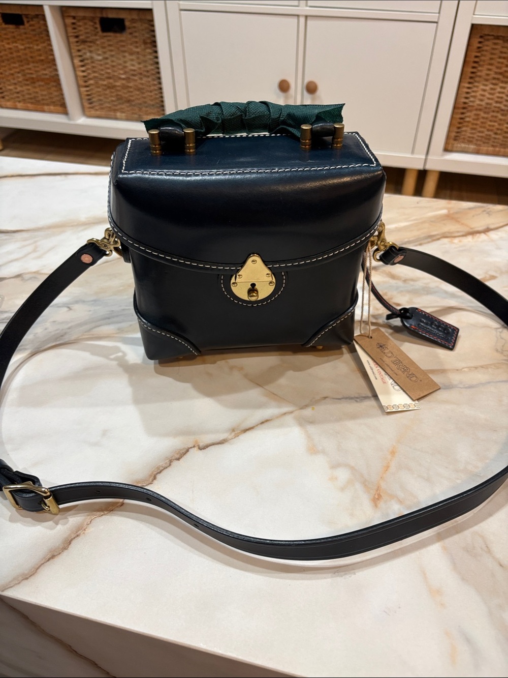 NWT Old Trend Azalea Vintage Box Crossbody